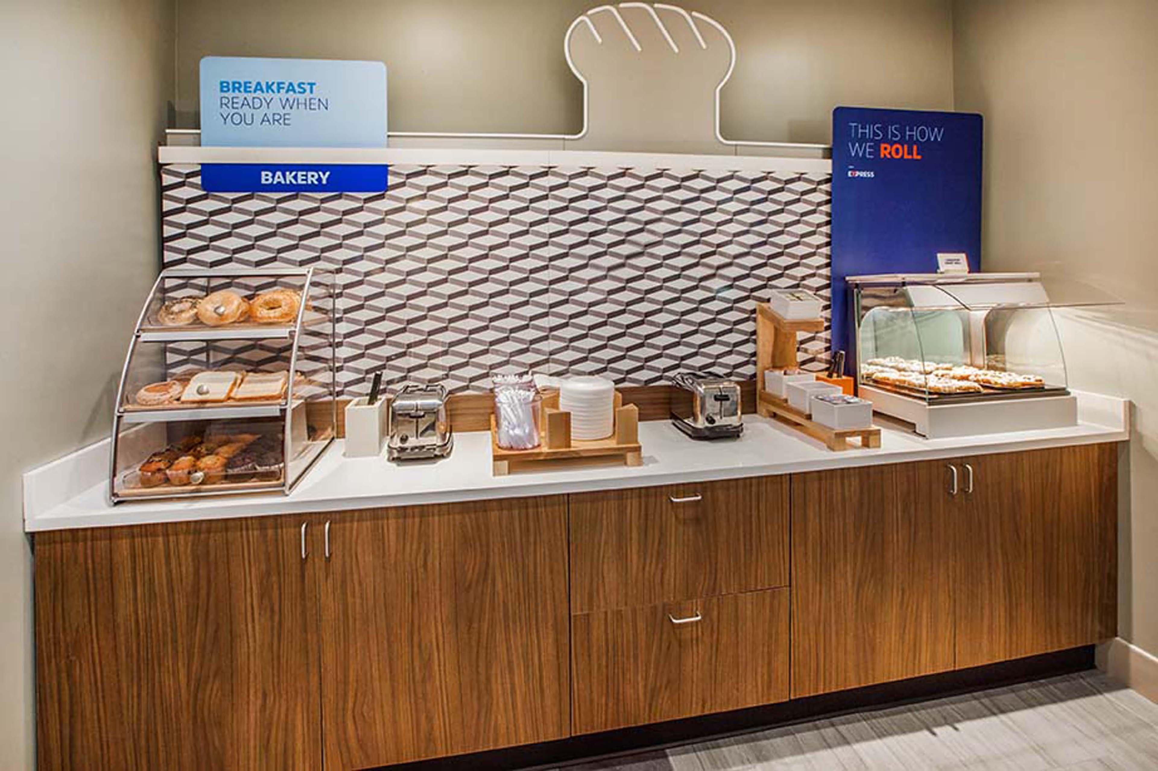 Holiday Inn Express - Bethlehem By Ihg Winder Exterior photo